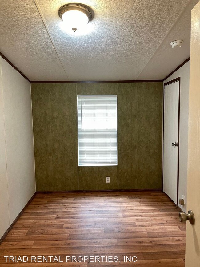 Building Photo - 3 br, 2 bath House - 200 MOSE GLOVER RD