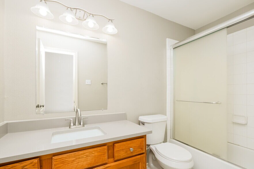 Building Photo - 24214 Silver Maple Dr