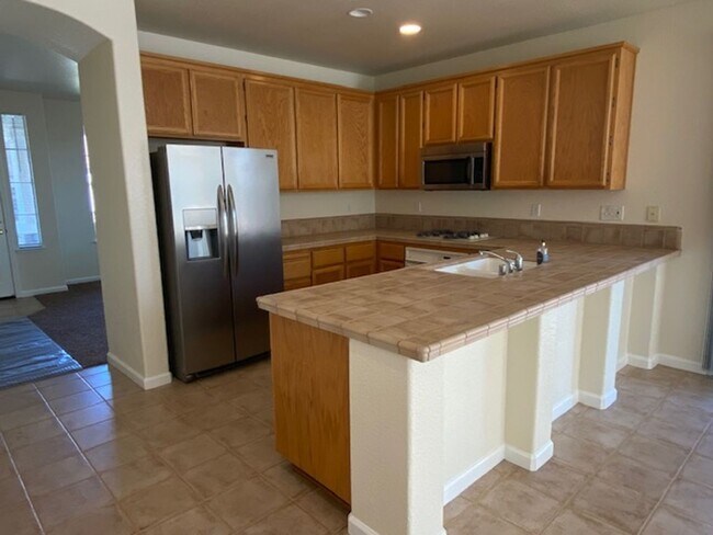 Building Photo - 216 Shanley Ct
