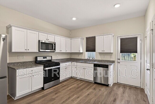 Building Photo - 13603 Lunar Light