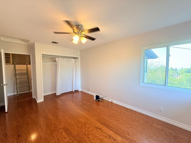 Building Photo - 4242 Briggs Ave