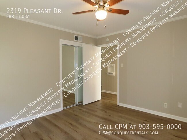 Building Photo - 2319 Pleasant Dr