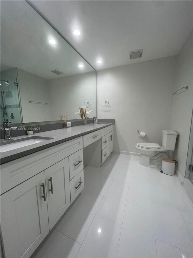 Building Photo - 307 Bonnie Brae Way
