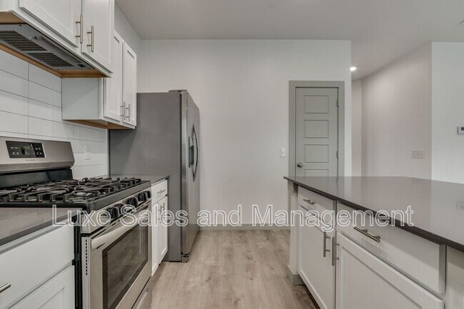 Building Photo - 13508 Vinita Dr