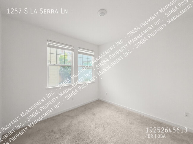 Building Photo - 1257 La Sera Ln