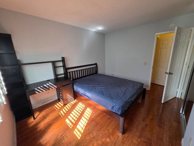 Building Photo - Rowland Heights Partially Furnished Home