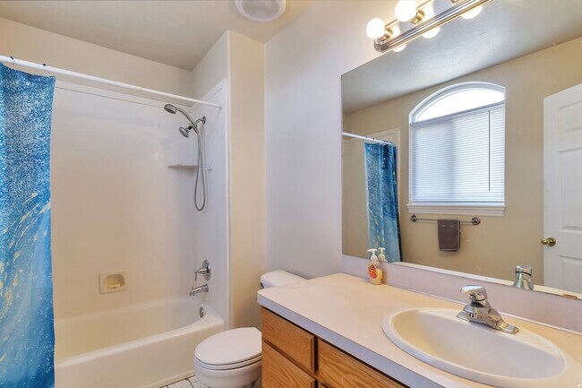 Building Photo - 5789 S 3500 W