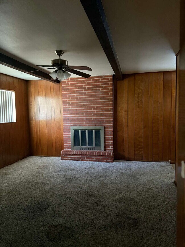 Building Photo - 419 Rosemont Dr