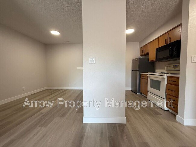 Building Photo - 2354 N 44th St