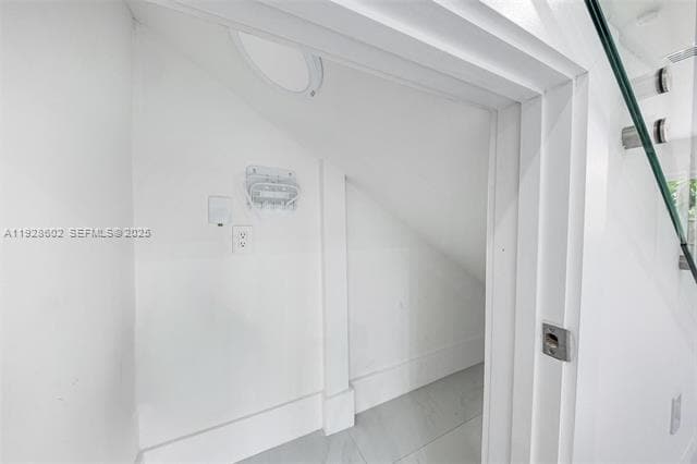 Building Photo - 3142 Carter St