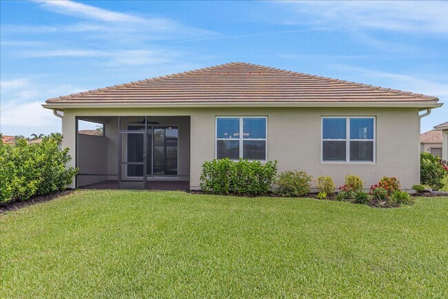 Building Photo - 3 bedroom house with garage