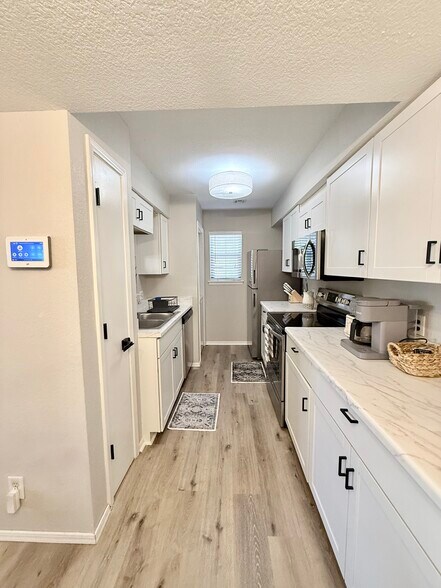 Building Photo - 9031 S Delaware Ave