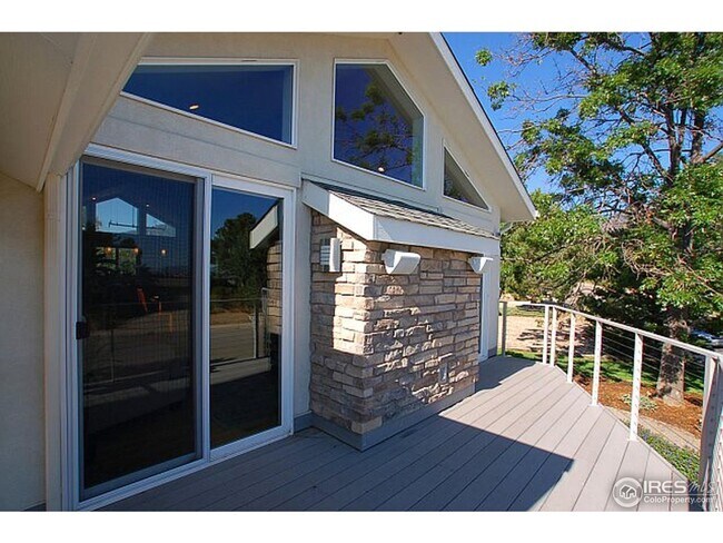 Building Photo - 5 Bed 4 Bath South Boulder Home Backs to Open Space W/Mountain Views!