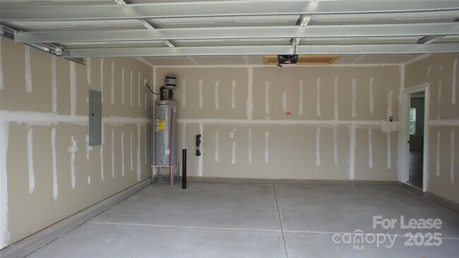 Building Photo - 137 Pampas Pl