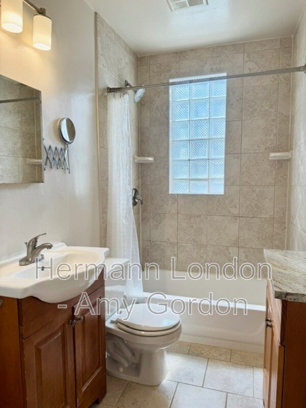 Building Photo - 4738 Olive St