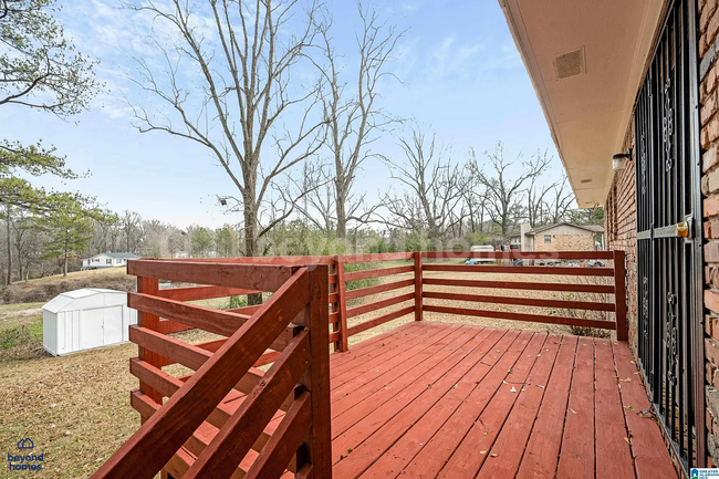 Building Photo - Beautifully renovated home in Adamsville!