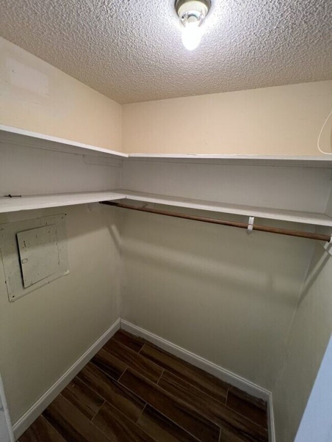 Building Photo - Spacious 5BR Home in Avalon – Dual Master Suites + Modern Updates!