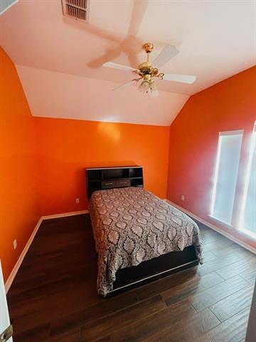 Building Photo - 1812 Lacey Oak Ln