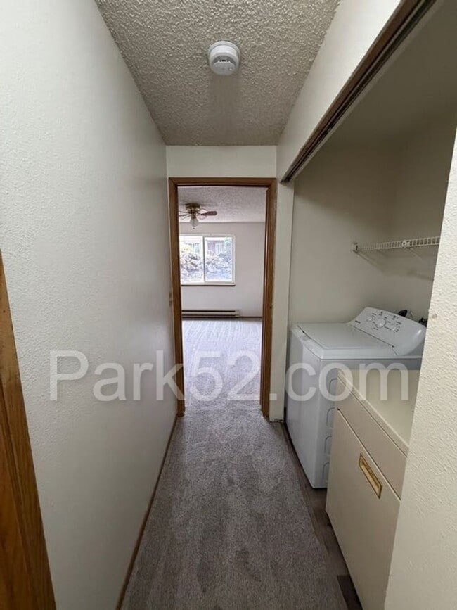 Building Photo - 1/2 Off First Full Month's Rent! Lower Level 2 Bedroom 1 Bathroom Apartment