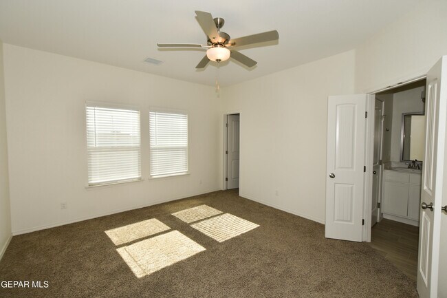 Building Photo - 1253 Indigo Sky St
