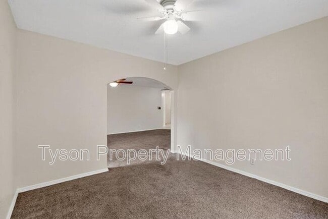 Building Photo - 3013 Taos Meadows Dr NE