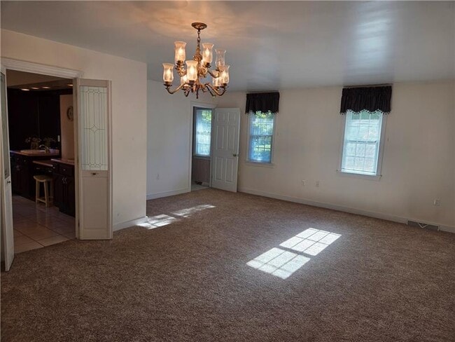 Building Photo - 111 Saddle Brook Cir