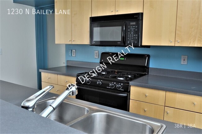 Building Photo - 1230 N Bailey Ln