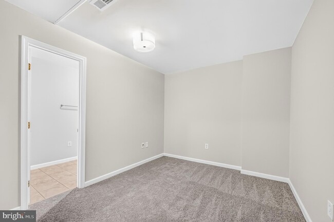 Building Photo - 9743 Quiet Brook Ln