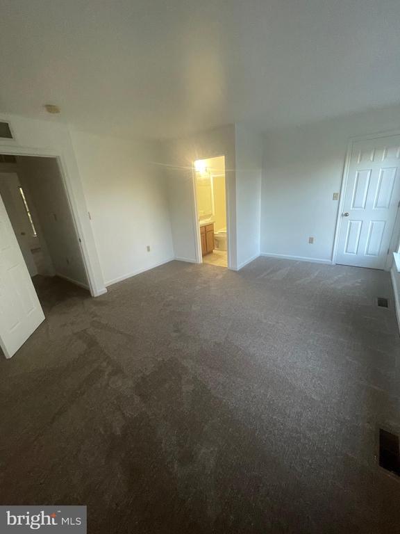 Building Photo - 363 Stonehedge Ln