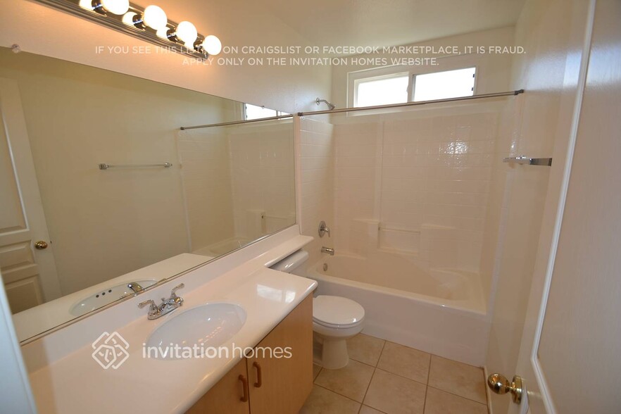 Building Photo - 45024 Muirfield Dr
