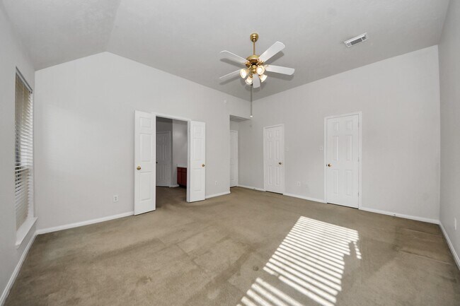 Building Photo - 21106 Brookrock Cir