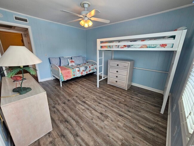 Building Photo - 401 N Hillside Dr