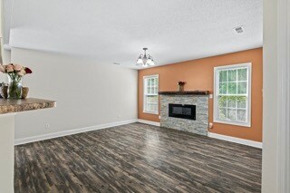Building Photo - 132 Forest Bluff Dr