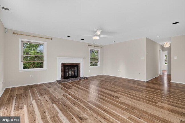 Building Photo - 4214 Penner Ln