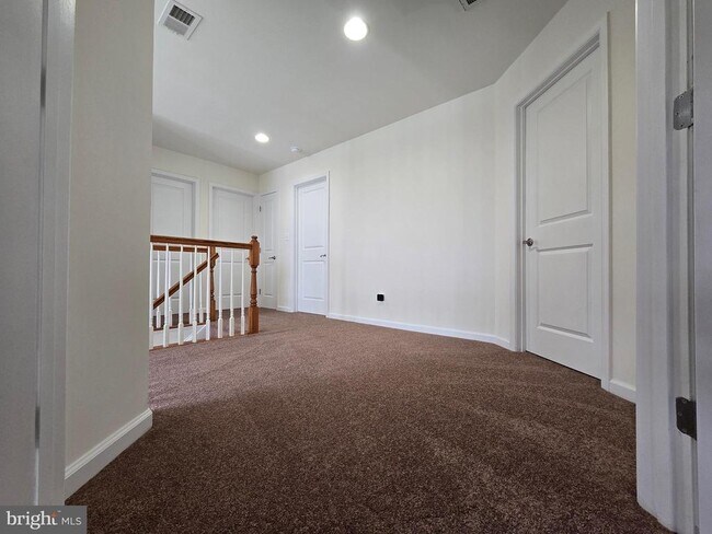 Building Photo - 173 Heartleaf Ln