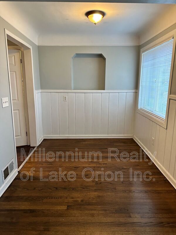 Building Photo - 603 Lenox Ave