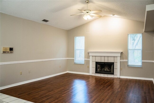 Building Photo - 2326 Deerbrook Dr