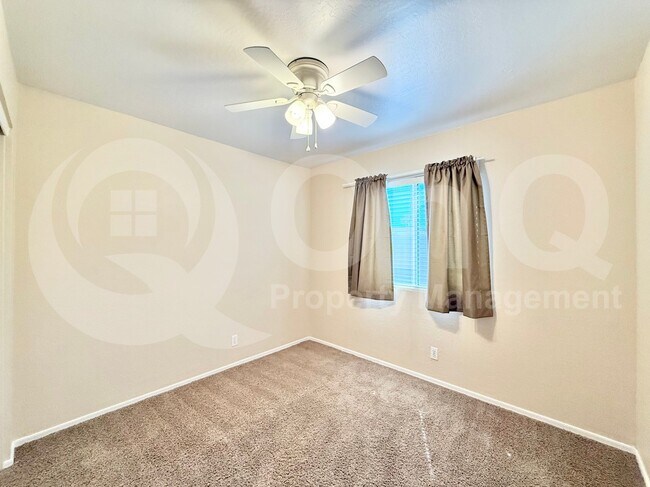 Building Photo - 2321 E Remington Pl