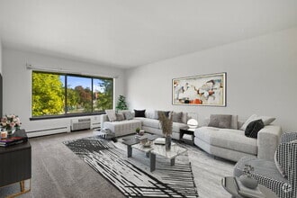 Building Photo - Large second floor one bedroom available J...