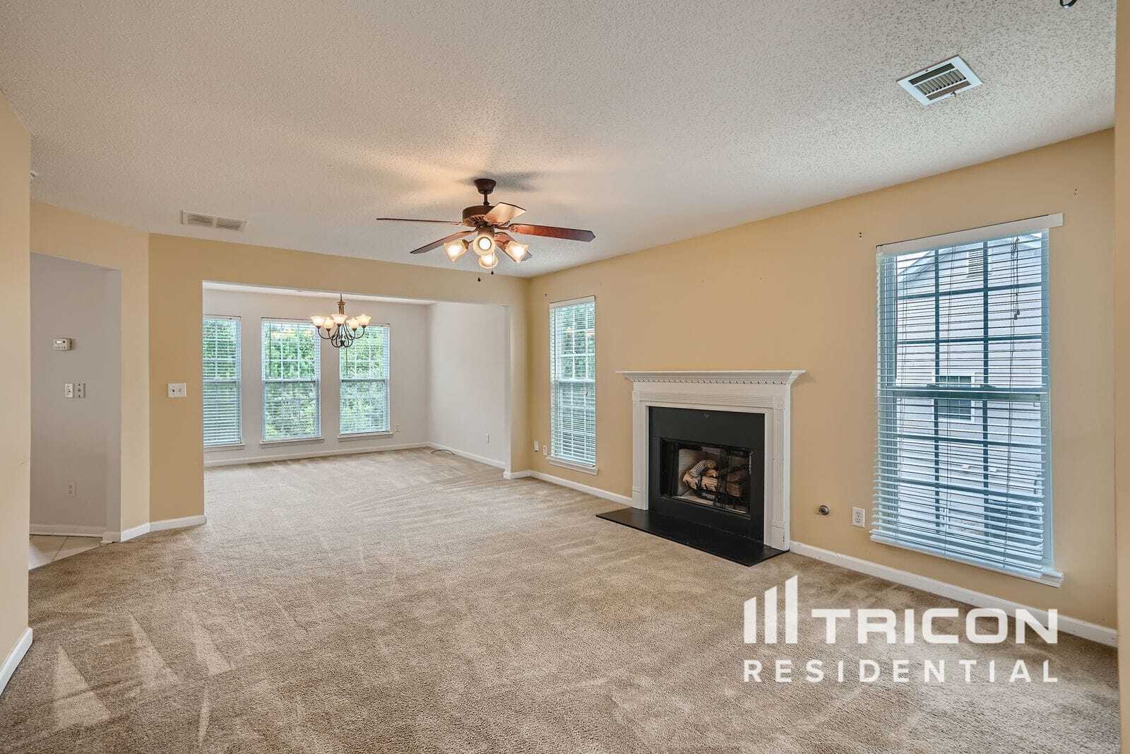 Building Photo - 5519 Village Ridge