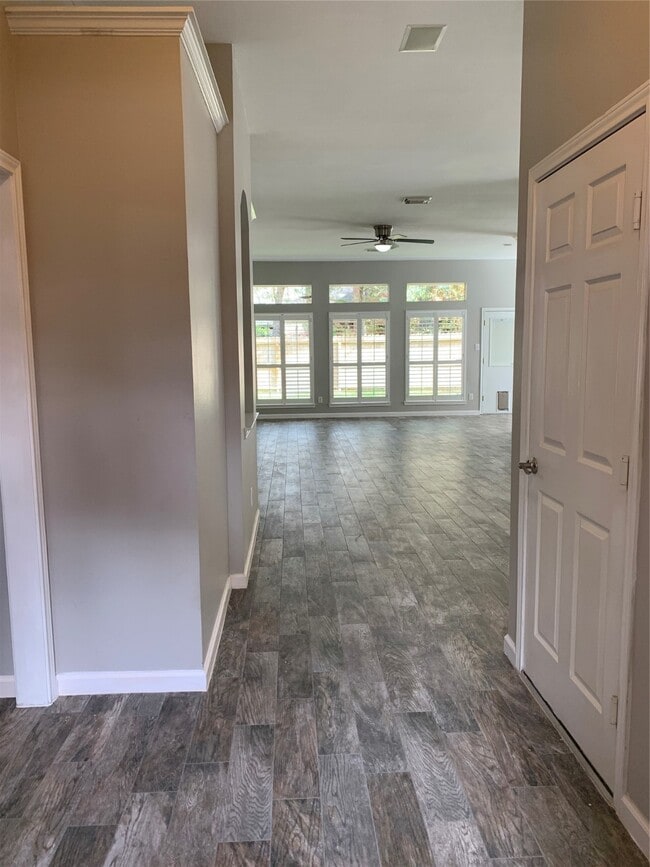 Building Photo - 18418 Sailfish Cove Dr