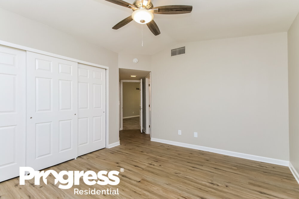 Building Photo - 9990 E Falcon Point Dr