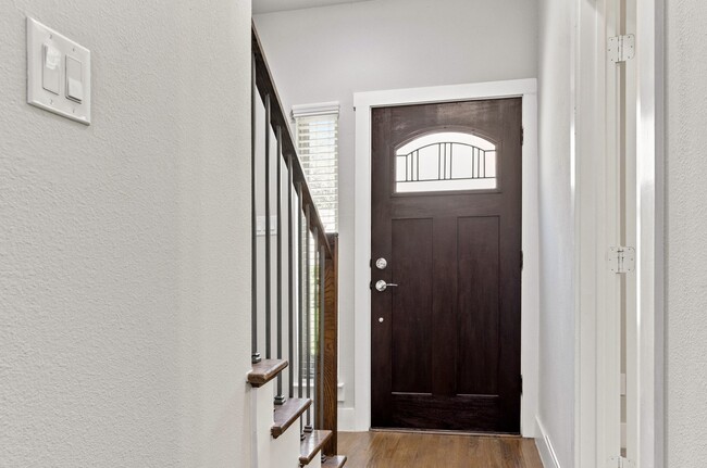 Entryway - 1304 Palm Canyon Dr