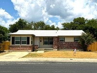 Building Photo - 3105 Zephyr Rd