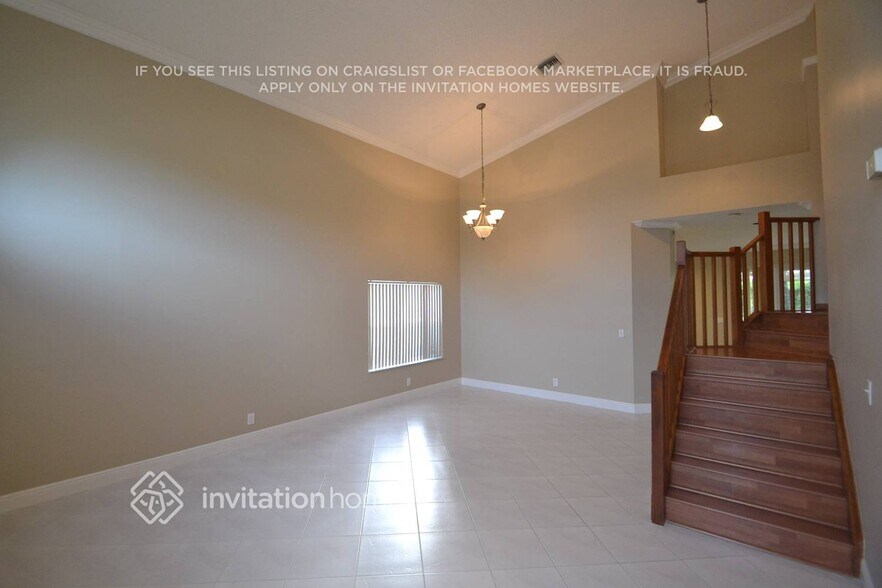 Building Photo - 3733 Old Lighthouse Cir