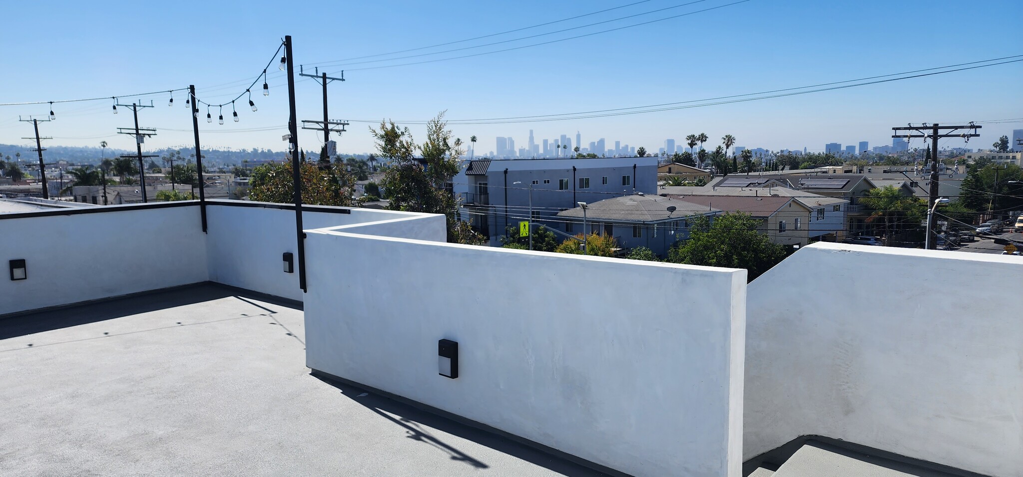 Building Photo - 1311 N Harvard Blvd