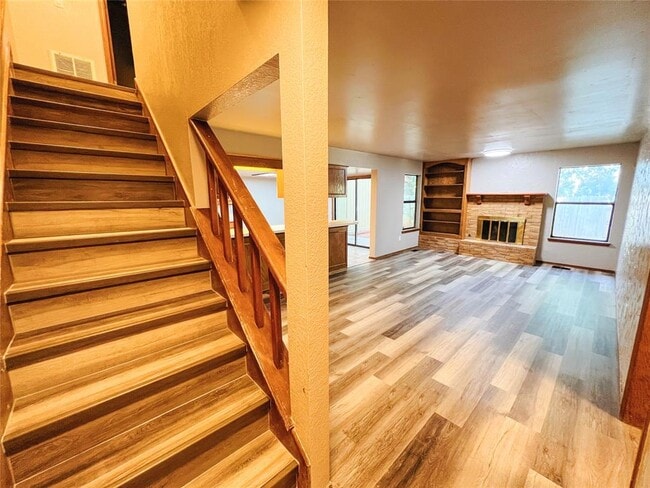 Building Photo - 213 Woodbridge Cir