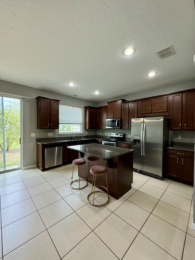 Building Photo - 3745 Brighton Park Cir