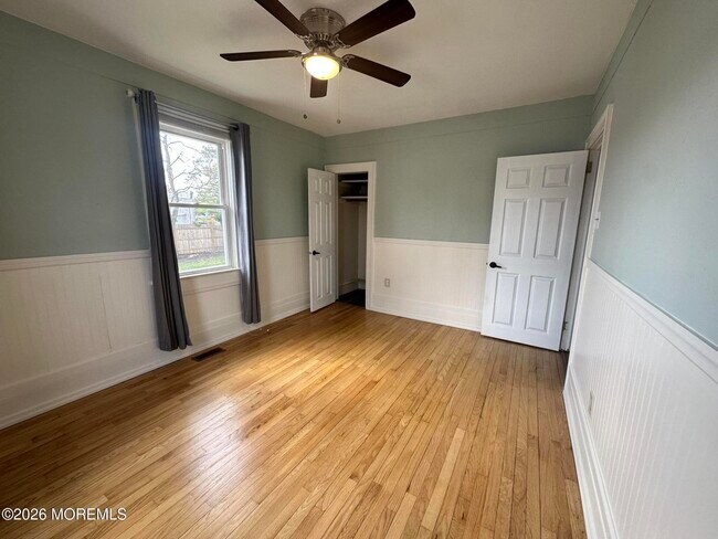 Building Photo - 4 Spring St