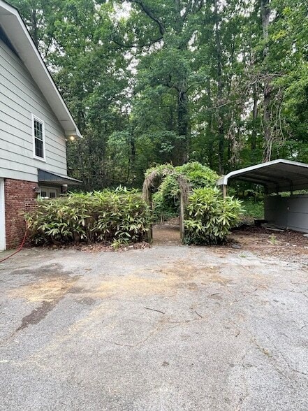 Building Photo - 7342 Valley Ln